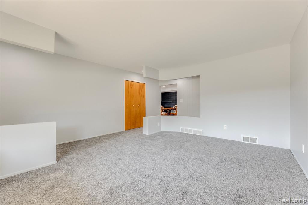 8641 Crestview Drive