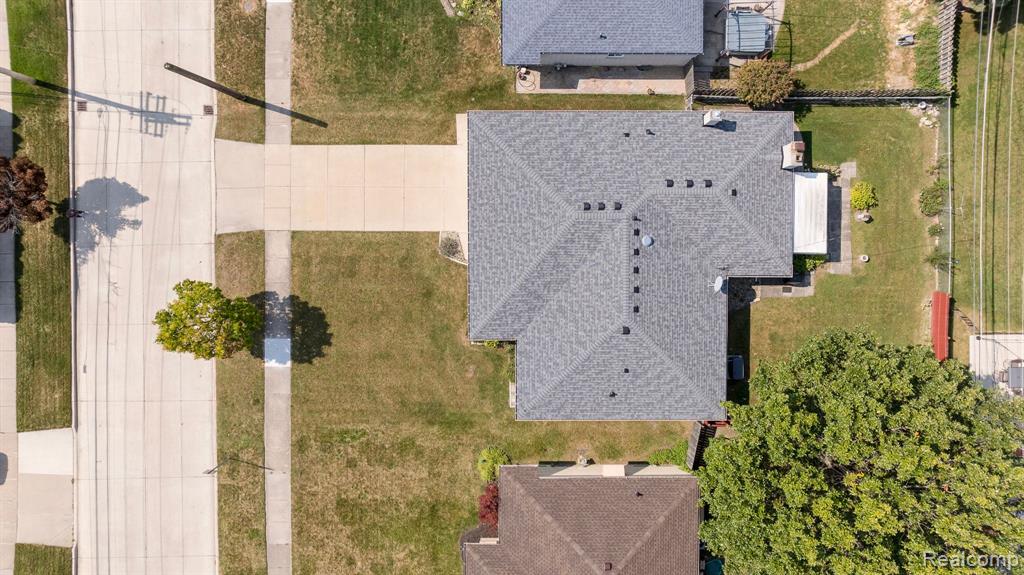 8641 Crestview Drive