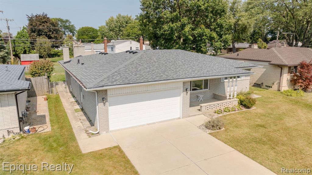 8641 Crestview Drive
