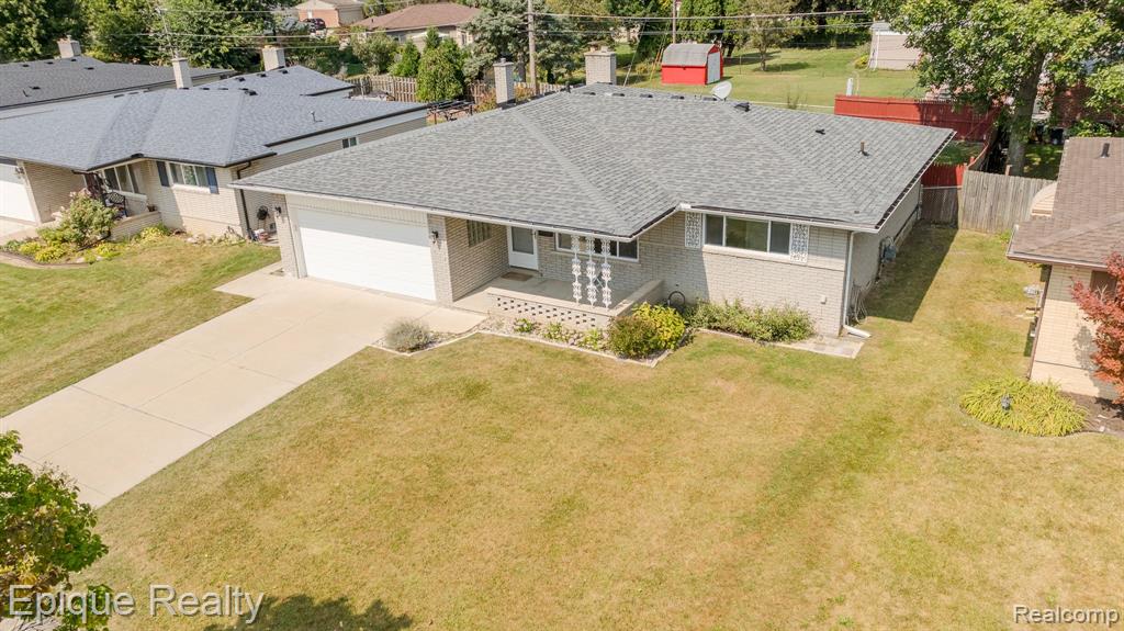 8641 Crestview Drive