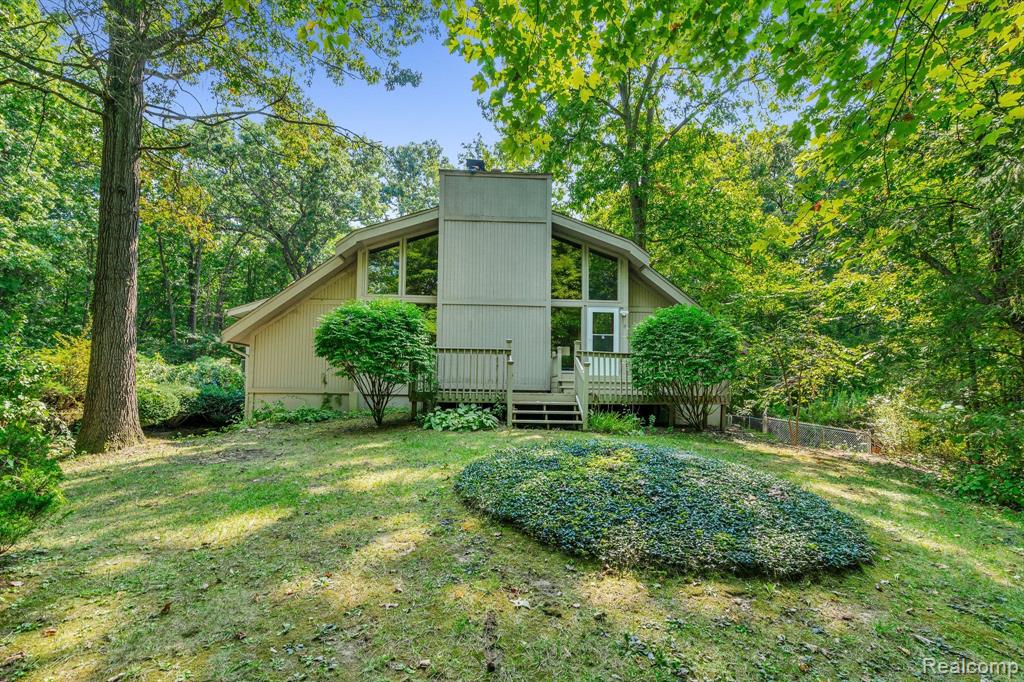 13095 Woodland Trail