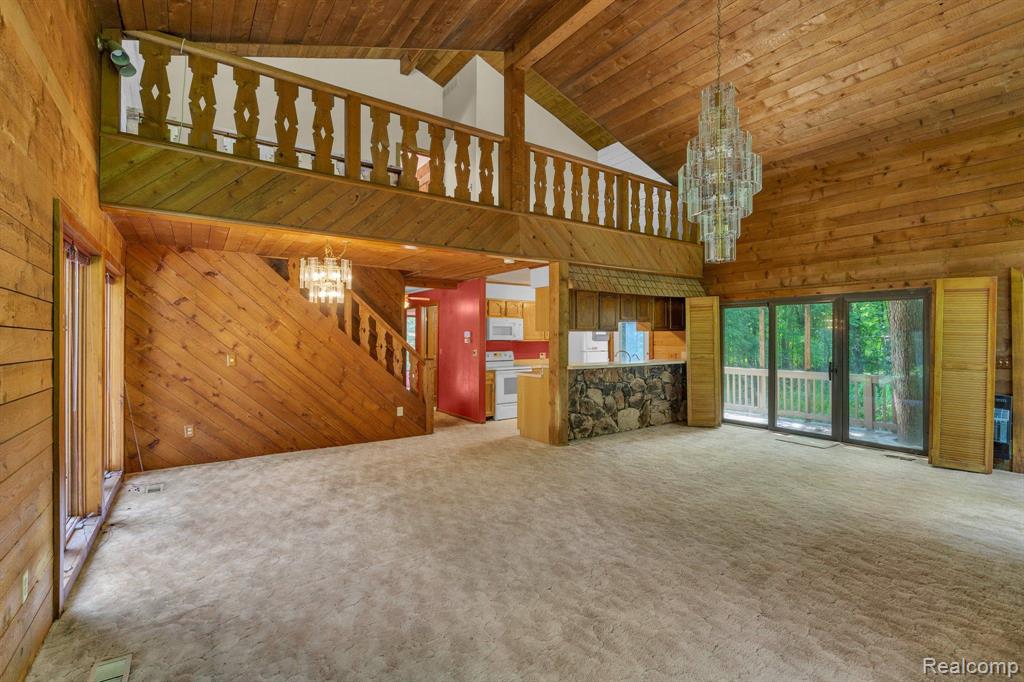 13095 Woodland Trail
