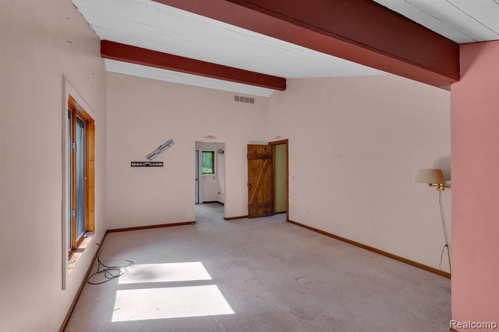 13095 Woodland Trail