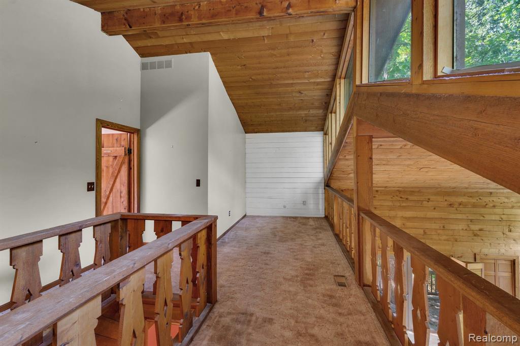 13095 Woodland Trail