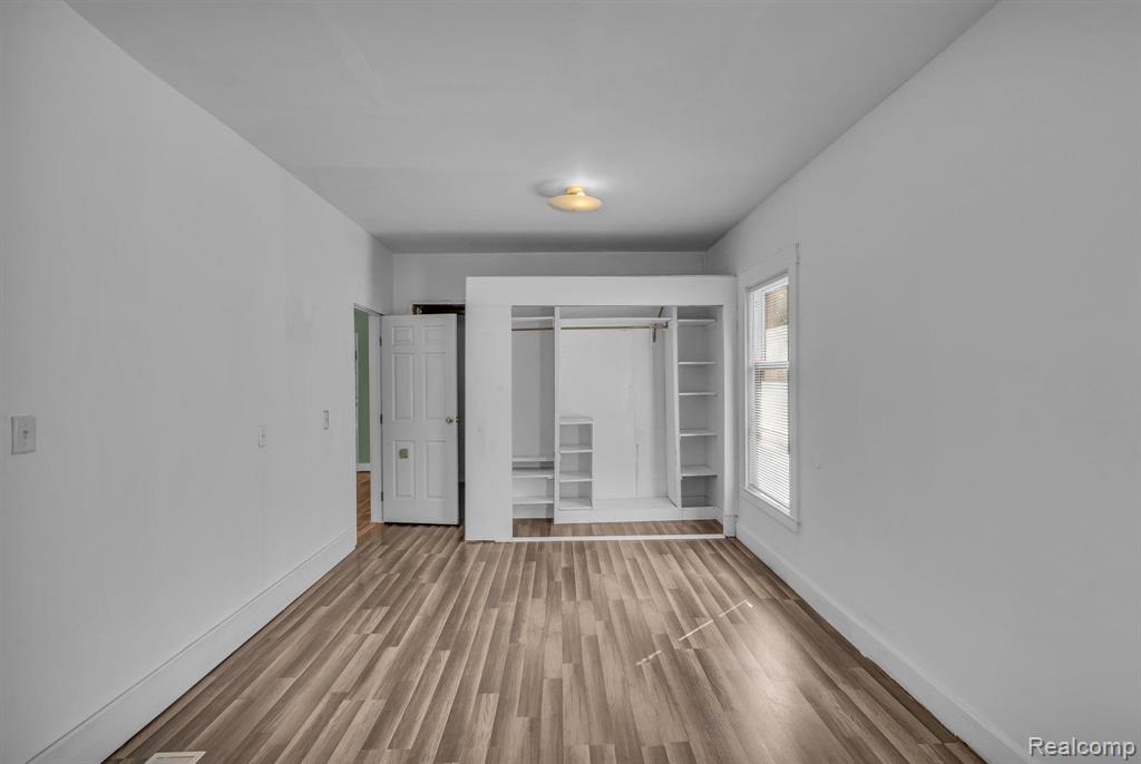 2306 N Bond Street