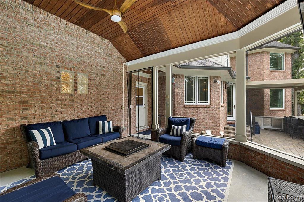 3111 Paint Creek Drive