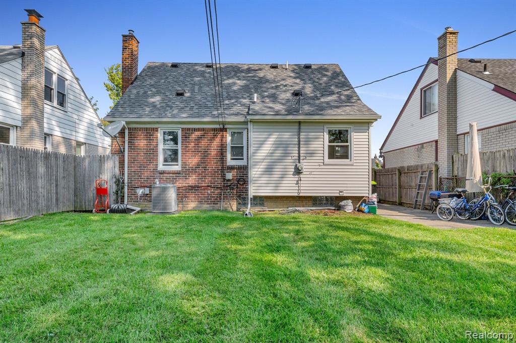 863 Harrison Boulevard