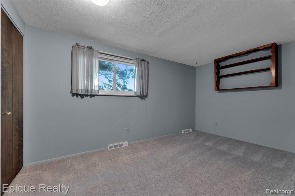 833 N Baldwin Road