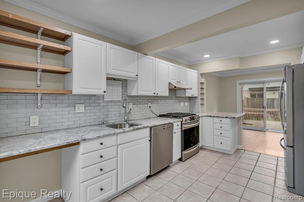 119 Canterbury Trail Drive # 1