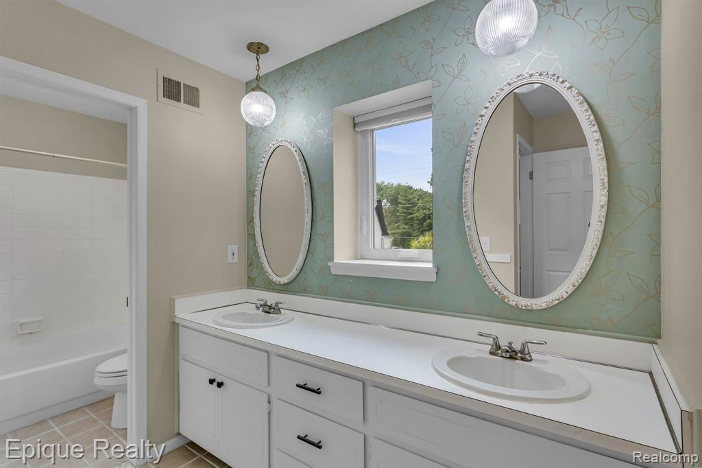 119 Canterbury Trail Drive # 1
