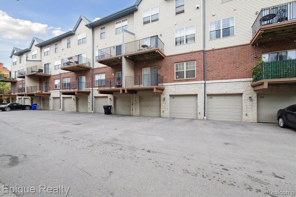 61 Winder Street # 79