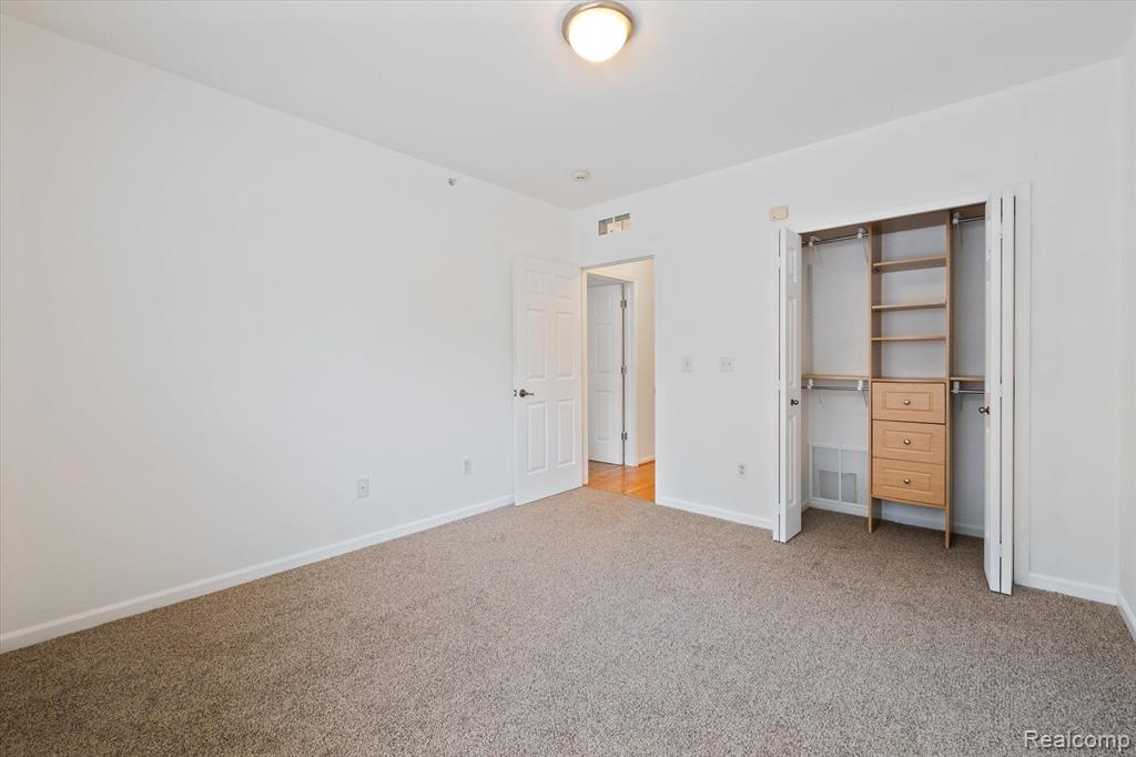 61 Winder Street # 79