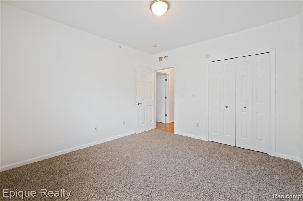61 Winder Street # 79