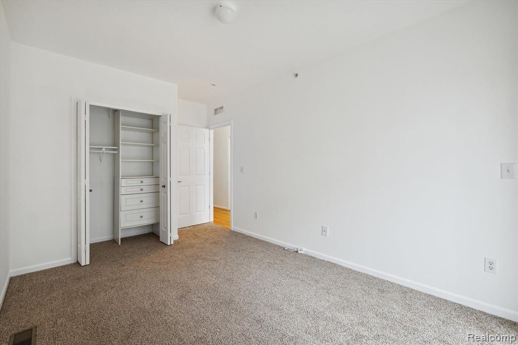 61 Winder Street # 79