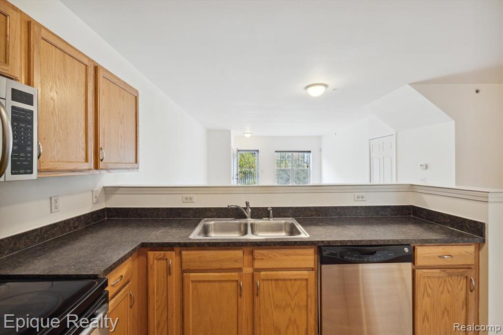 61 Winder Street # 79