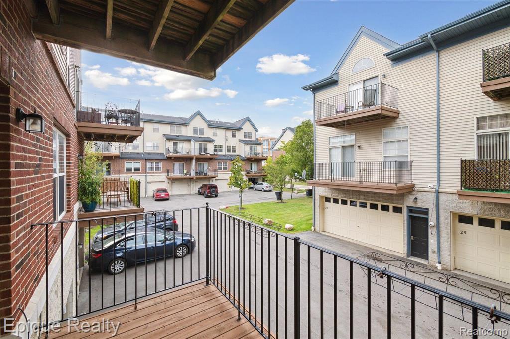 61 Winder Street # 79