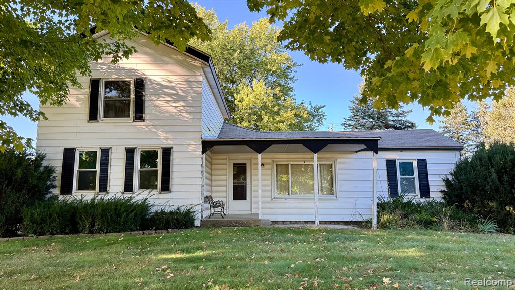 8075 Almont