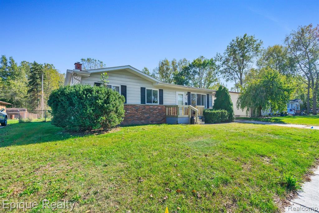5173 Winshall Drive