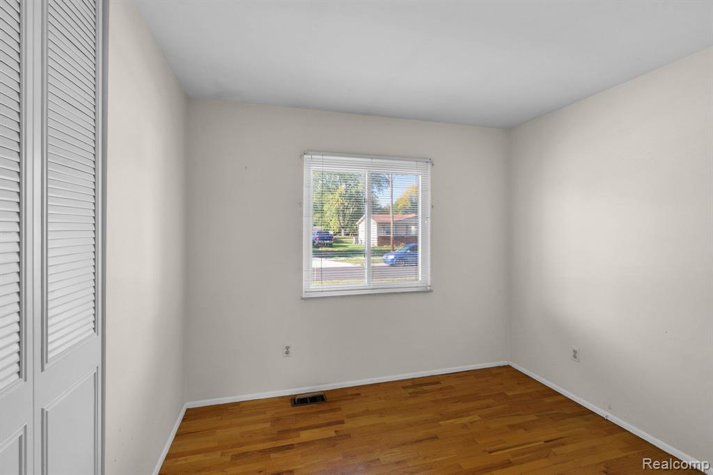 5173 Winshall Drive