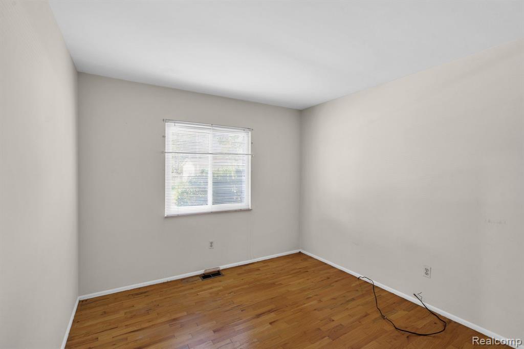 5173 Winshall Drive