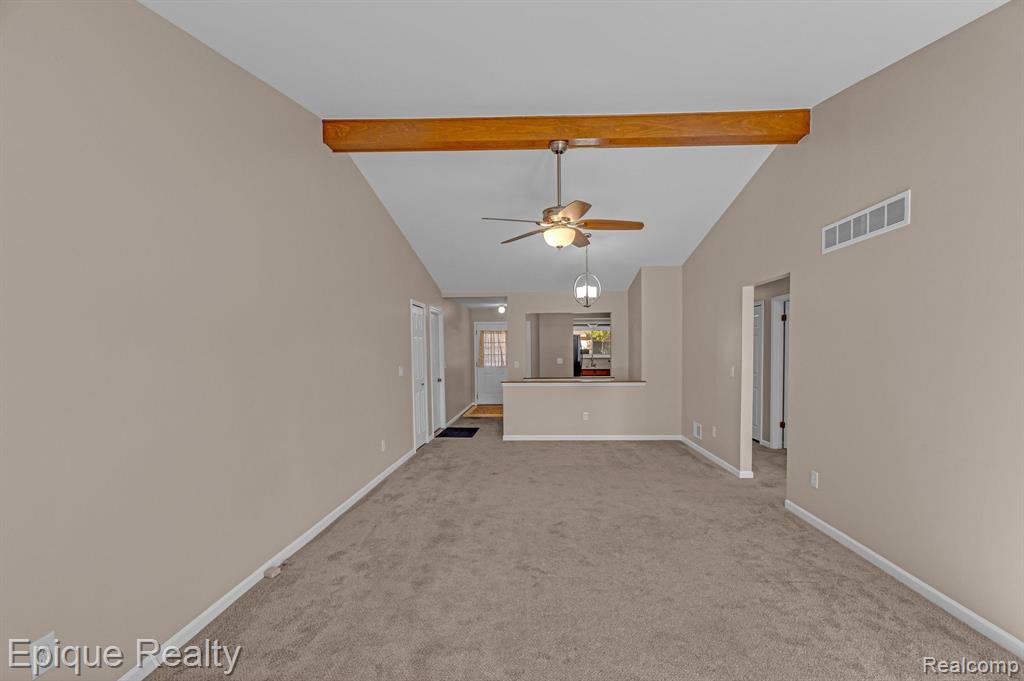 42225 Spruce Lane