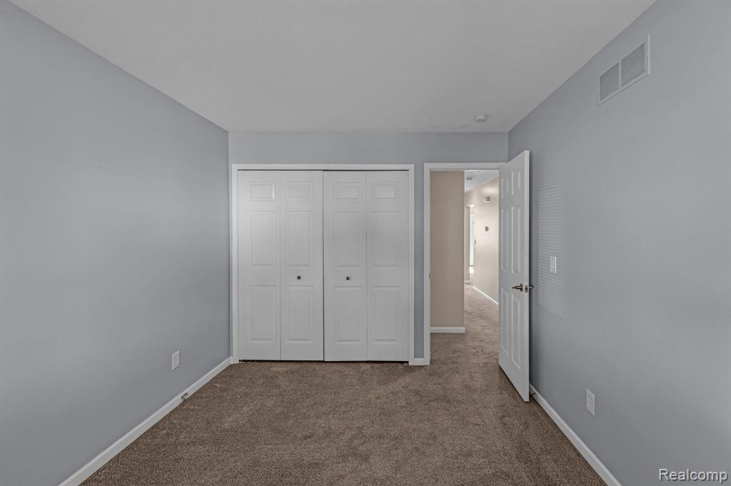42225 Spruce Lane