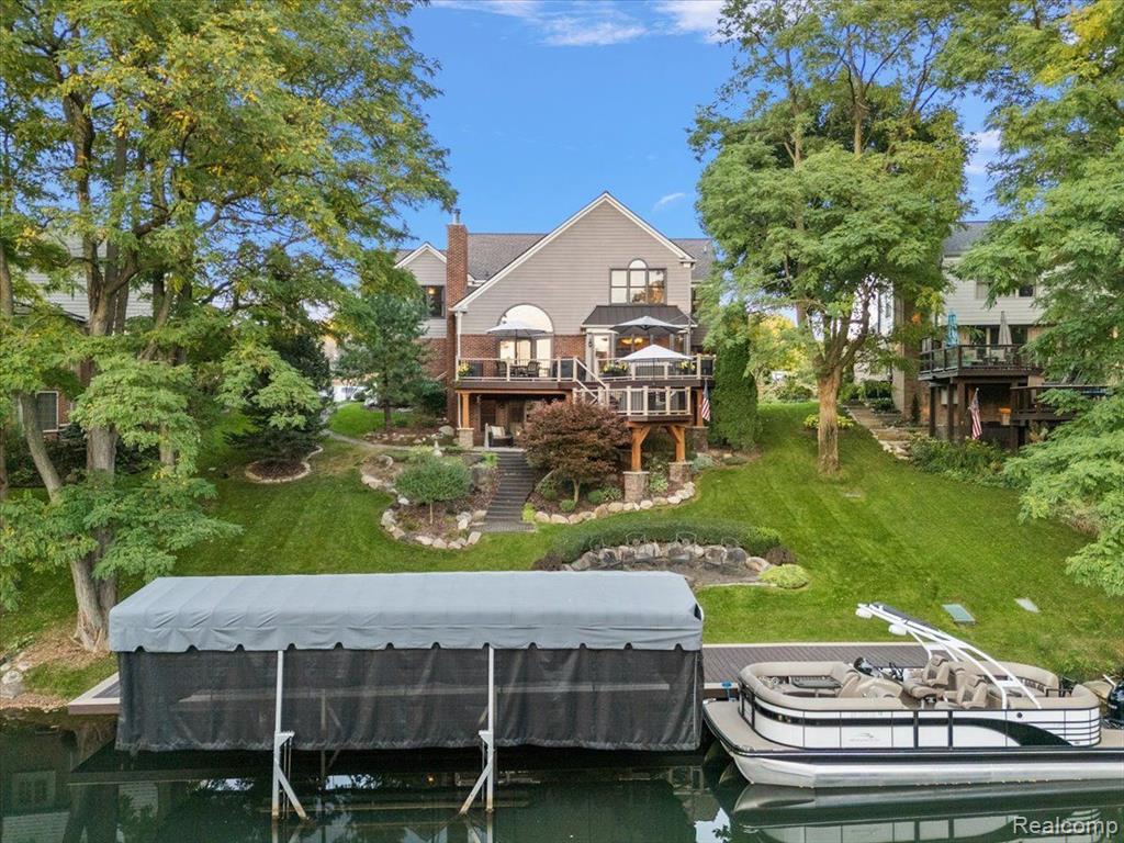 1285 Lake Shore Boulevard
