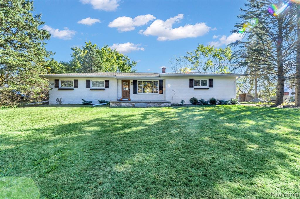3330 N Tipsico Lake Road