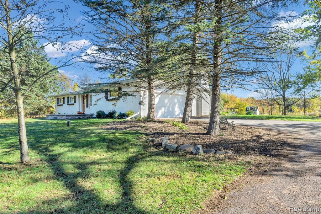 3330 N Tipsico Lake Road
