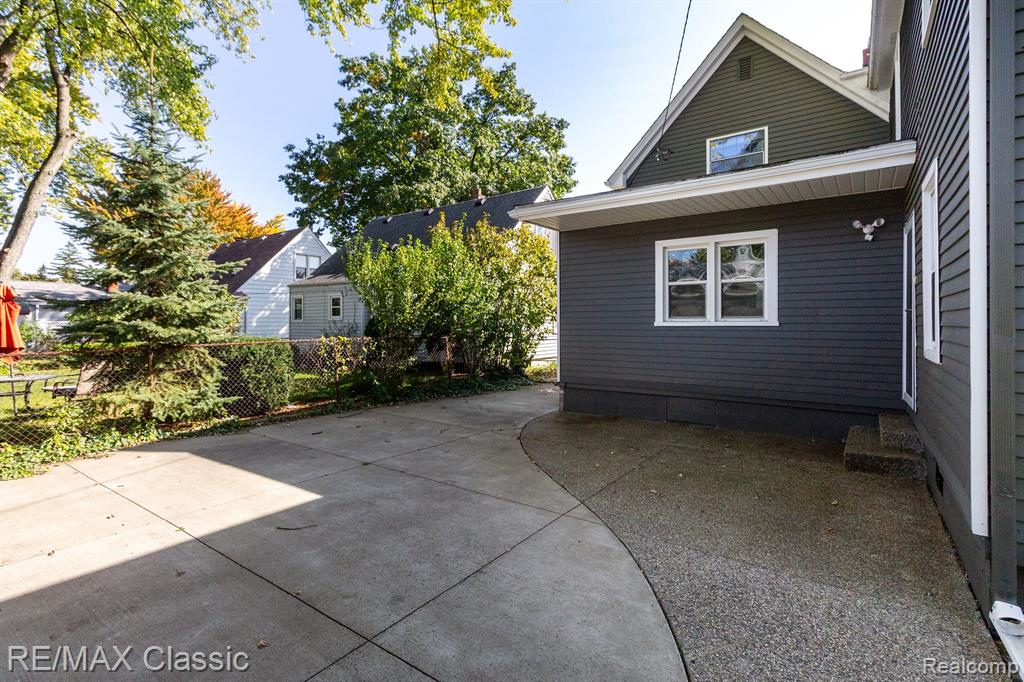 3172 Parker Drive