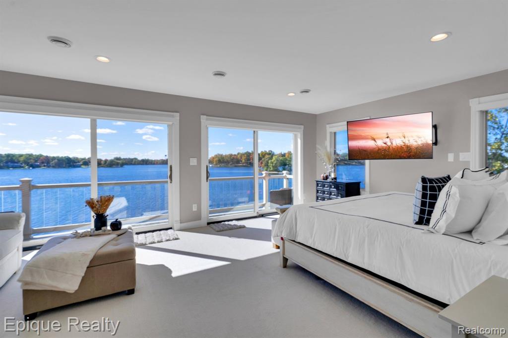 997 Thompson Shore Drive