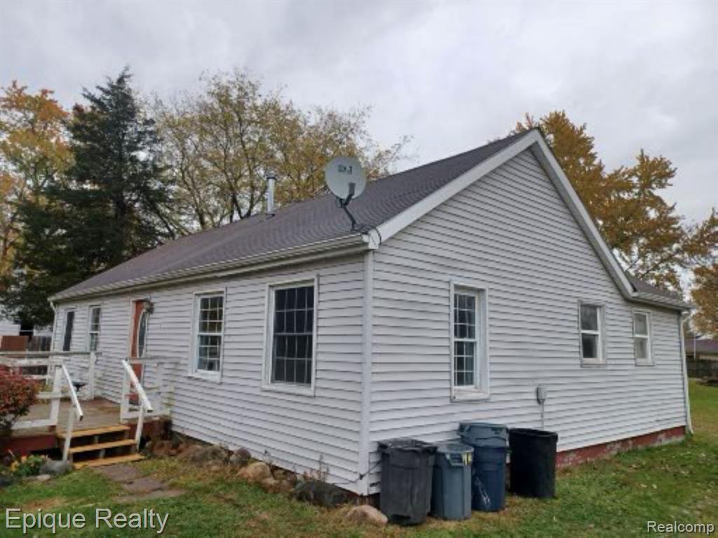 1916 Leland Road