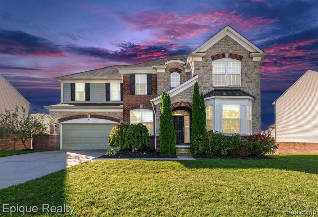 24956 Carriage Lane