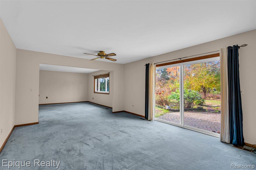 2989 Walmsley Circle Drive