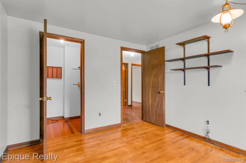 2989 Walmsley Circle Drive