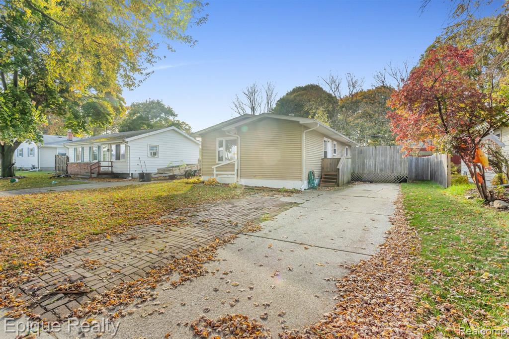 2615 15th Avenue