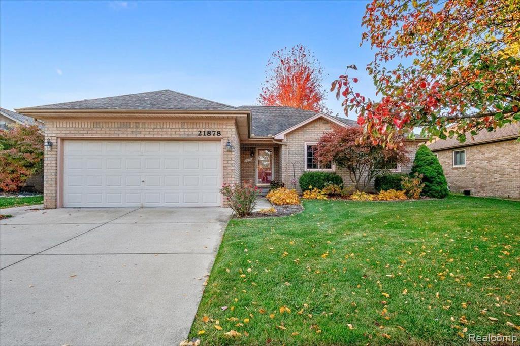 21878 E Sunset Drive