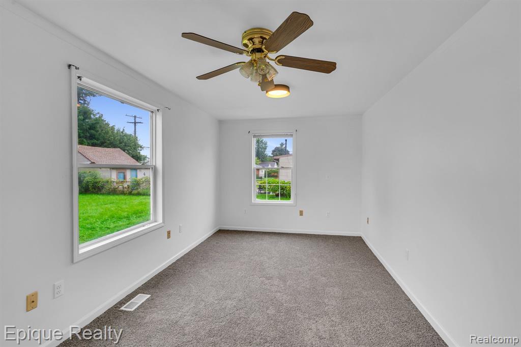 25588 Send Street