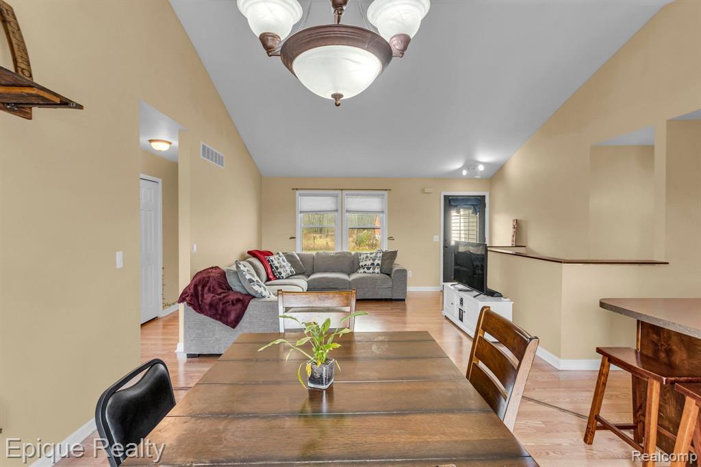 388 Pickford Road