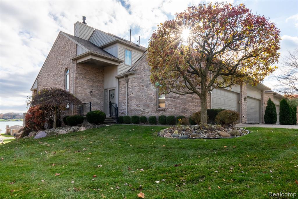 1935 River Road # 33