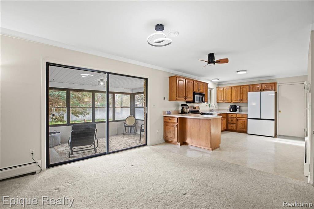37861 Carson Street