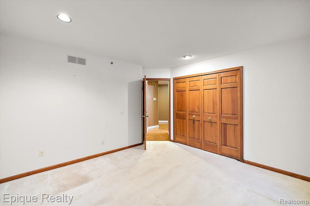 1753 Berwick Court