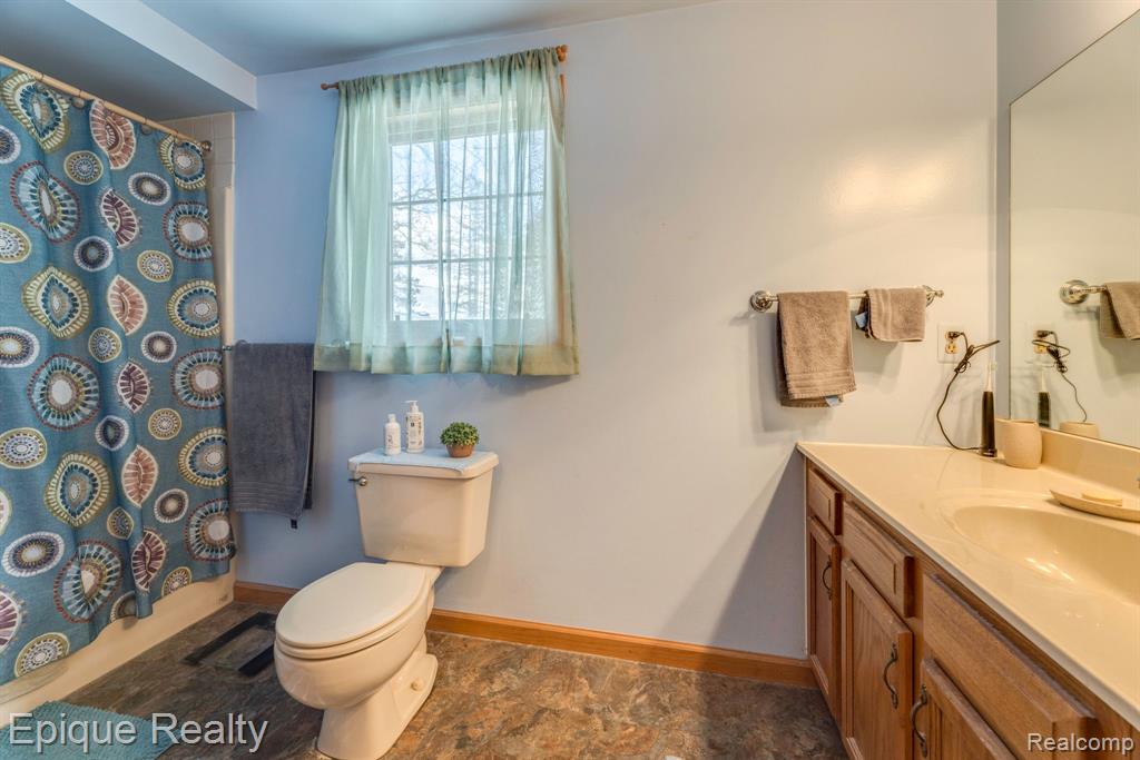 3914 Jack Pine Lane
