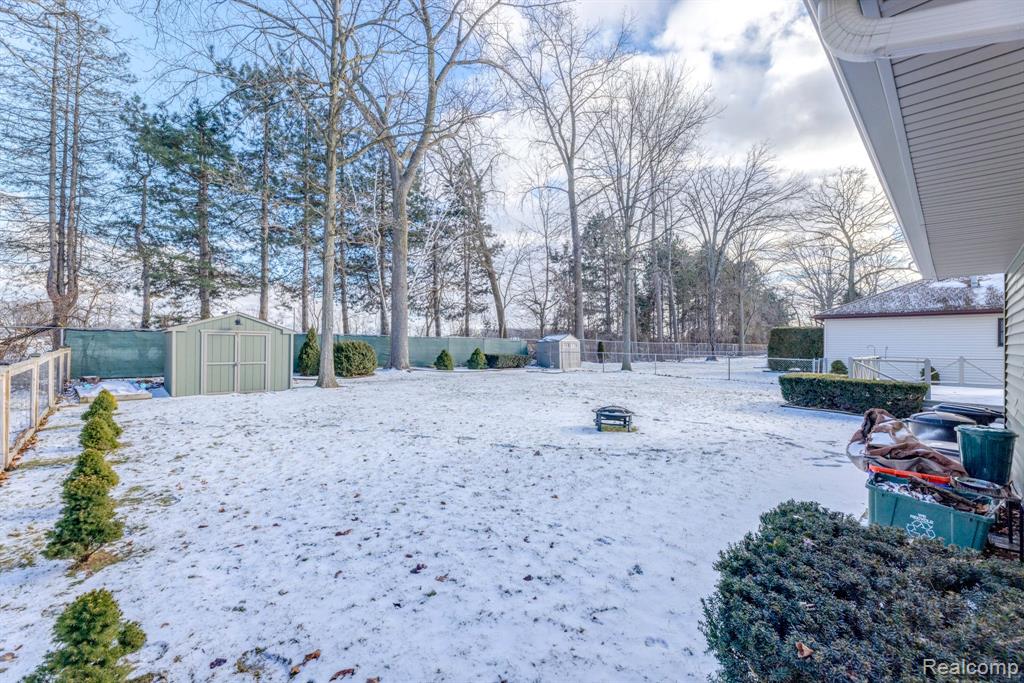 3914 Jack Pine Lane