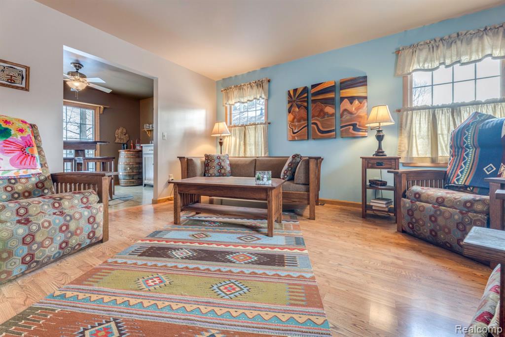 3914 Jack Pine Lane