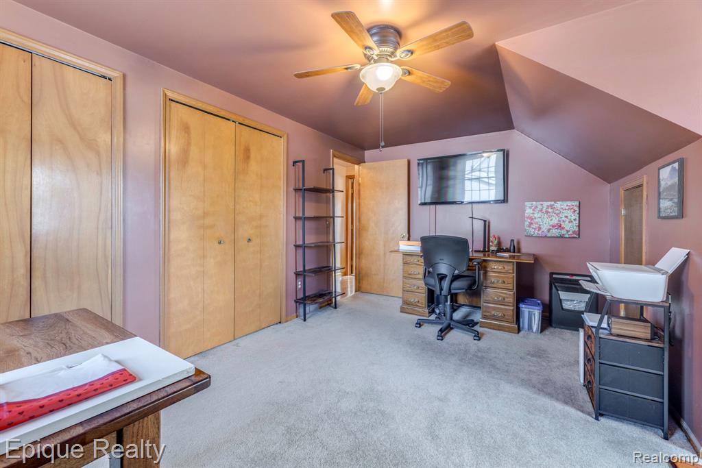 3914 Jack Pine Lane