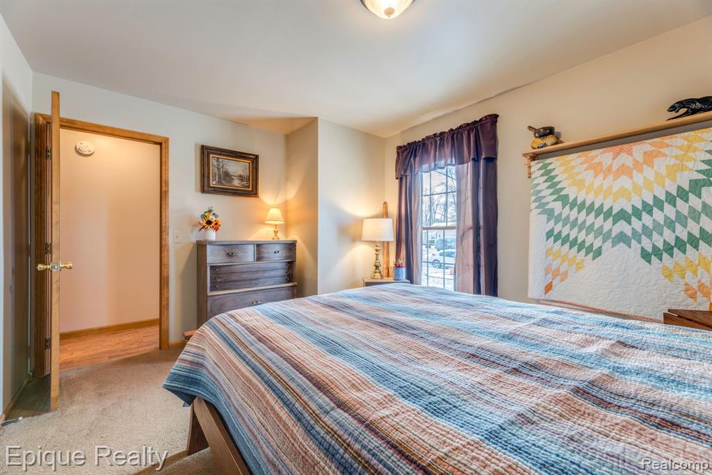 3914 Jack Pine Lane