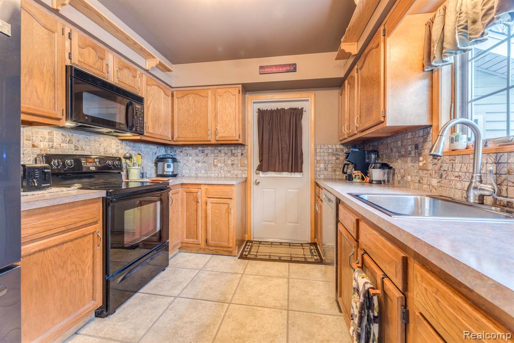 3914 Jack Pine Lane