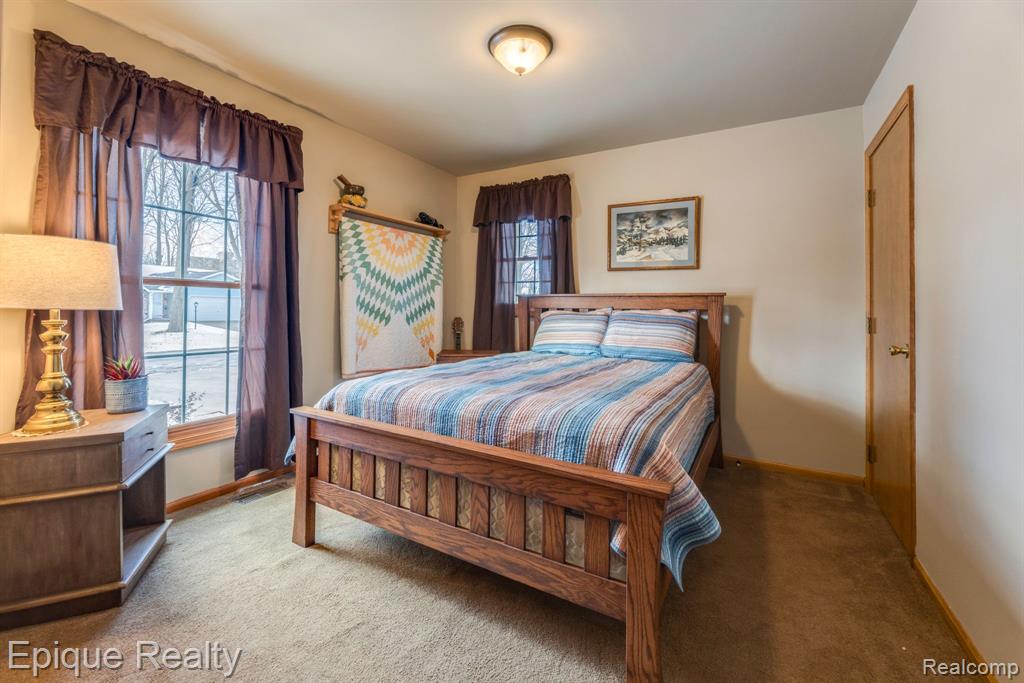 3914 Jack Pine Lane