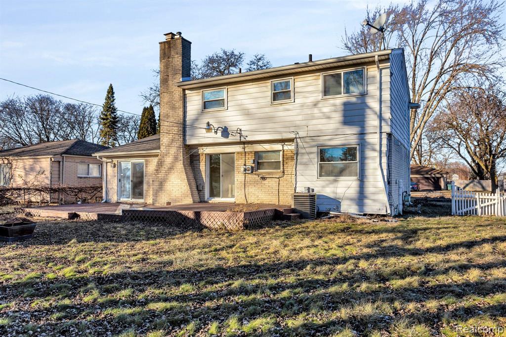 2988 Parliament Drive